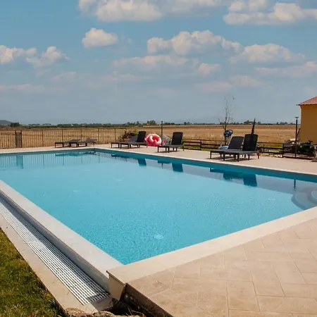 Farm stay Agriturismo Albarosa-terre Dell'amore
