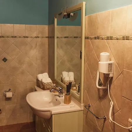 Agriturismo Albarosa-terre Dell'amore Hotel *
