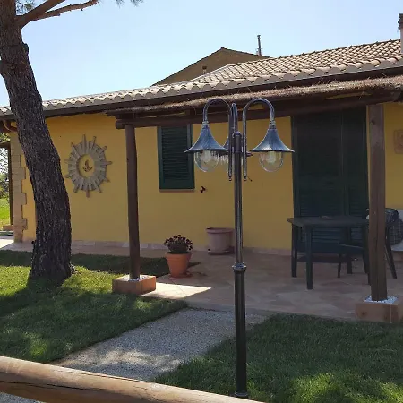 Agriturismo Albarosa-terre Dell'amore Hotel *